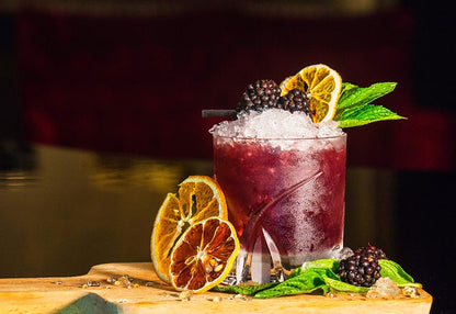 Tritaghiaccio - 5 kg/min - incl. contenitore di stoccaggio da 5 kg Hoshizaki Ice crusher C-105